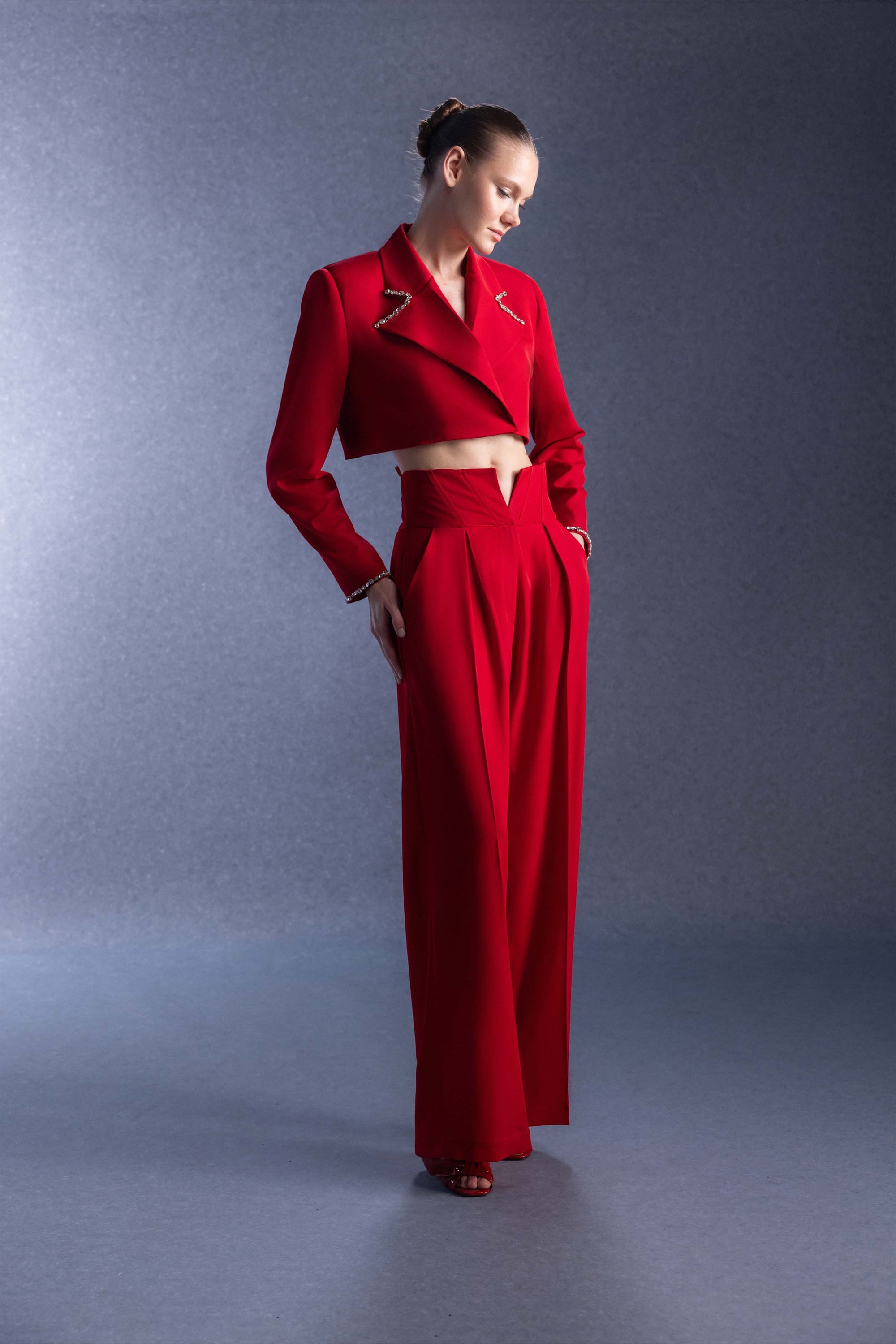 Lux Rubra Women's Suit