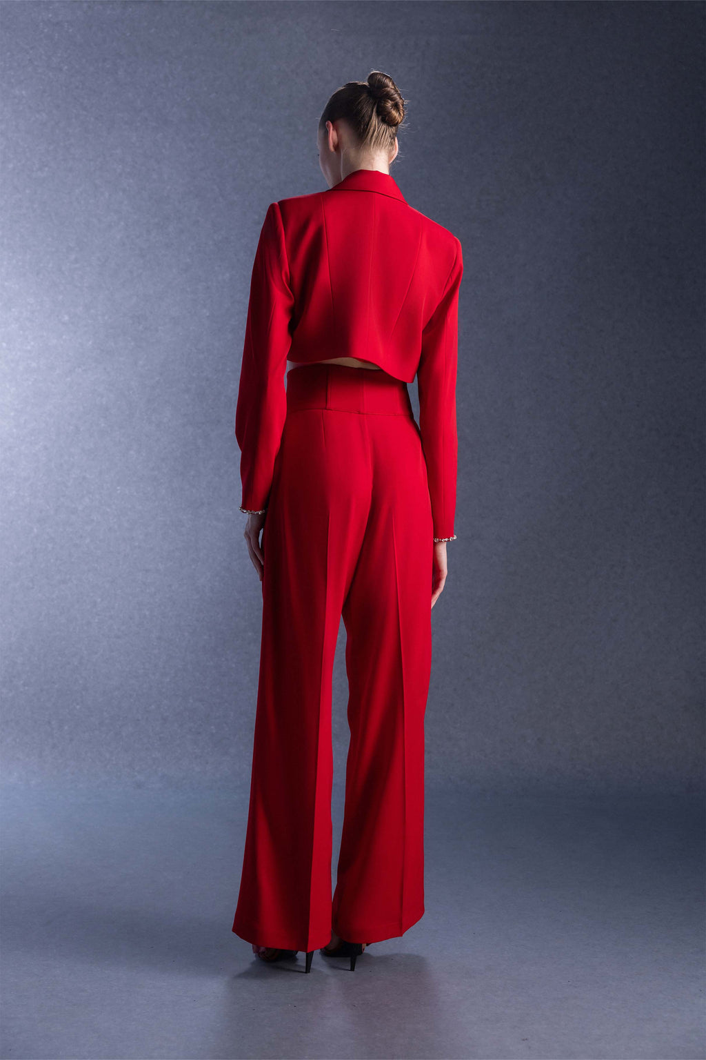 Lux Rubra Women's Suit