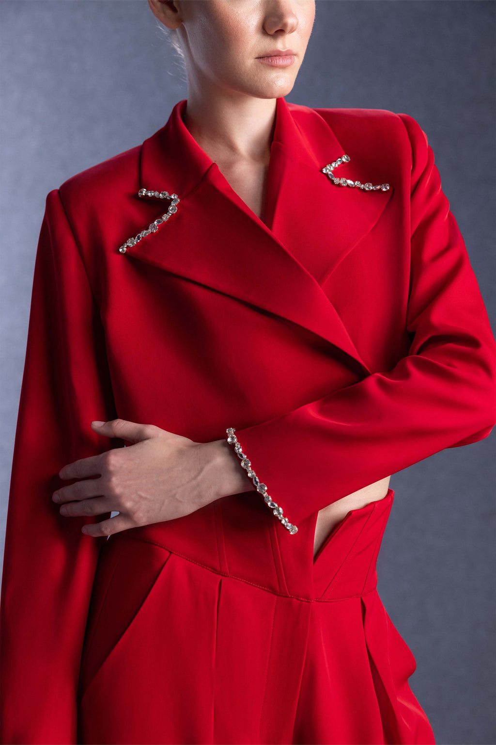 Lux Rubra Women's Suit